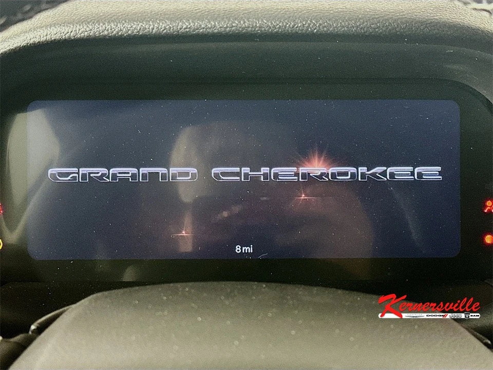 2025 Jeep WL Grand Cherokee - Image 11 of 21