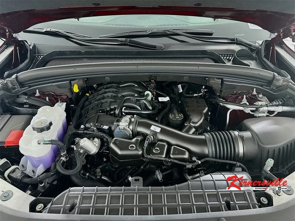 2025 Jeep WL Grand Cherokee - Image 17 of 21