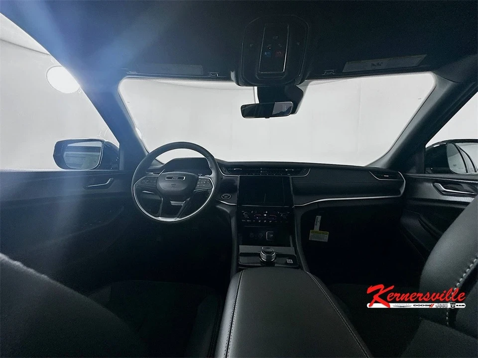 2025 Jeep KL Cherokee - Image 9 of 21