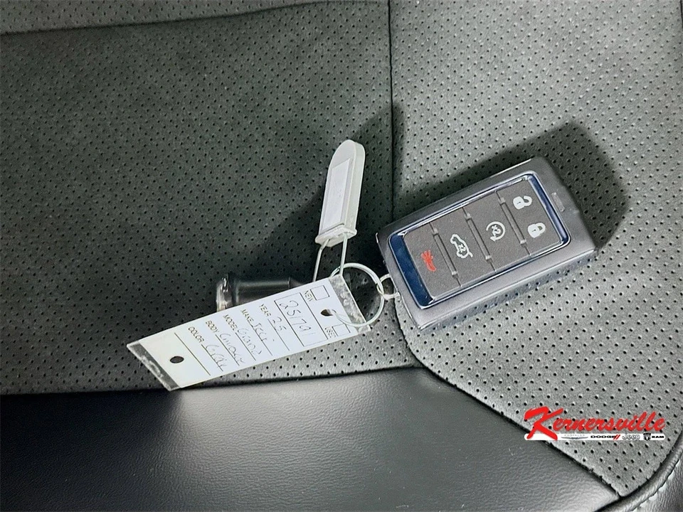 2025 Jeep KL Cherokee - Image 19 of 21
