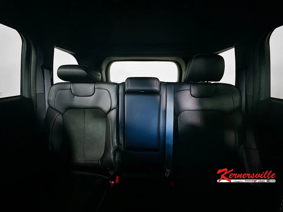 2025 Jeep WL Grand Cherokee - Image 10 of 12