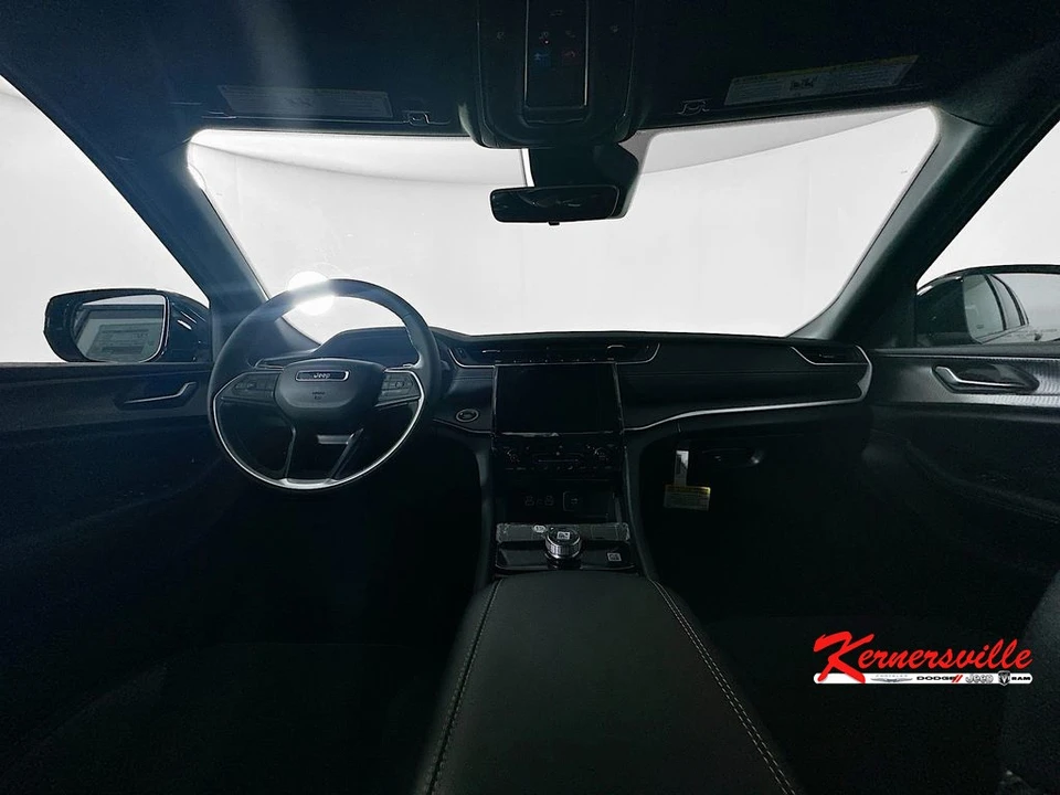 2025 Jeep WL Grand Cherokee - Image 9 of 12
