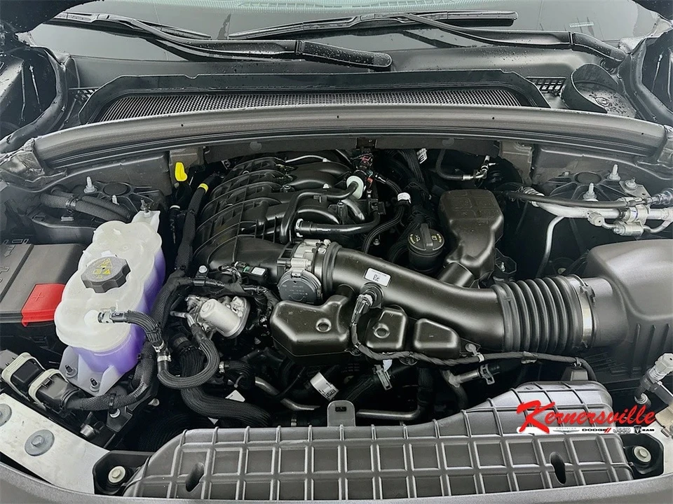 2025 Jeep WL Grand Cherokee - Image 17 of 21