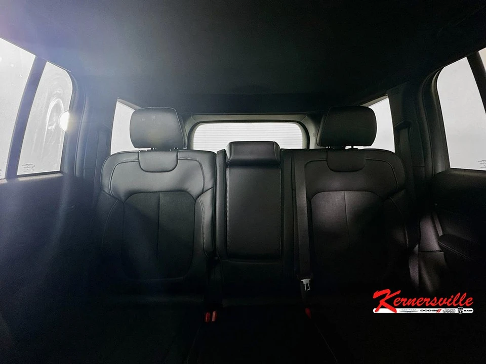 2025 Jeep WL Grand Cherokee - Image 10 of 12