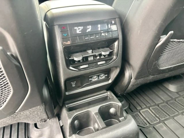 2025 Jeep WL Grand Cherokee - Image 17 of 21