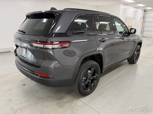 2025 Jeep WL Grand Cherokee - Image 5 of 12