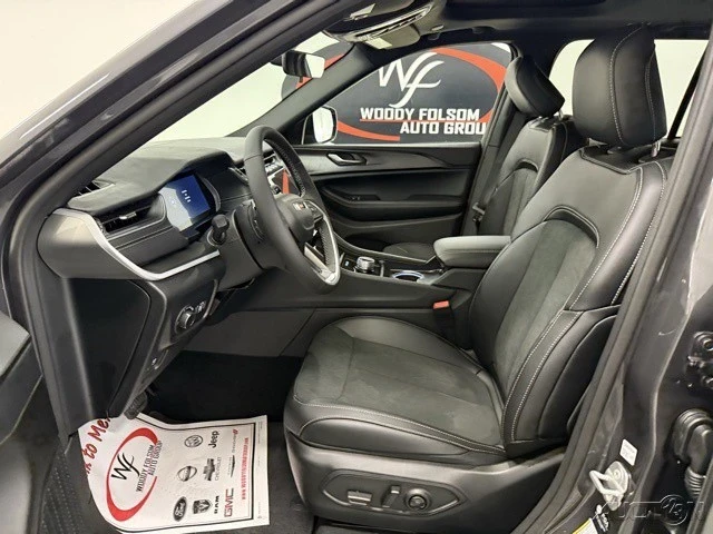 2025 Jeep WL Grand Cherokee - Image 9 of 12