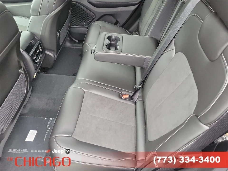 2025 Jeep WL Grand Cherokee - Image 11 of 12