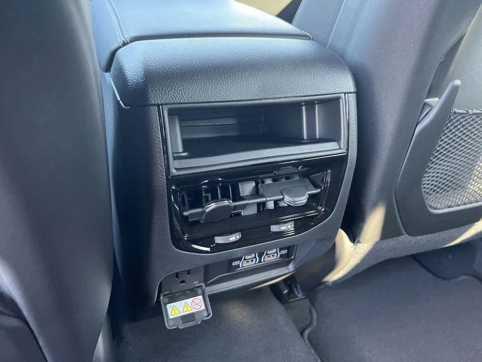 2025 Jeep WL Grand Cherokee - Image 13 of 29