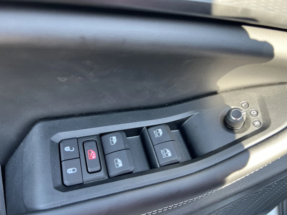 2025 Jeep WL Grand Cherokee - Image 15 of 29