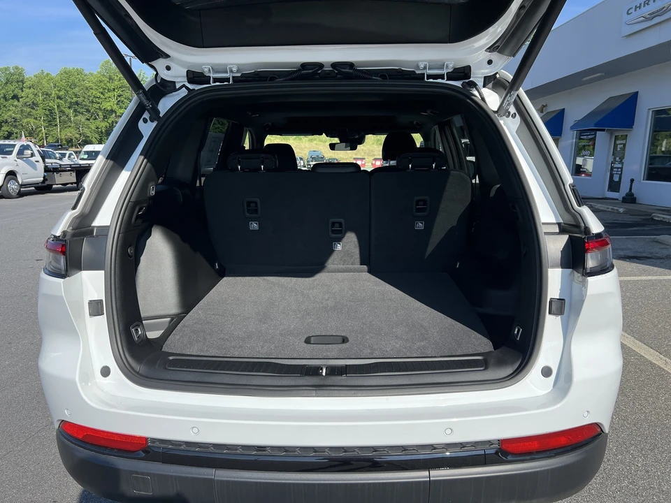 2025 Jeep WL Grand Cherokee - Image 9 of 29