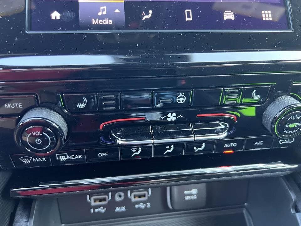 2025 Jeep WL Grand Cherokee - Image 20 of 29