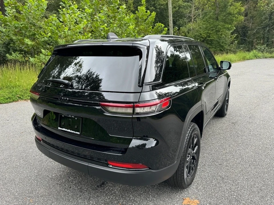 2025 Jeep WL Grand Cherokee - Image 6 of 12