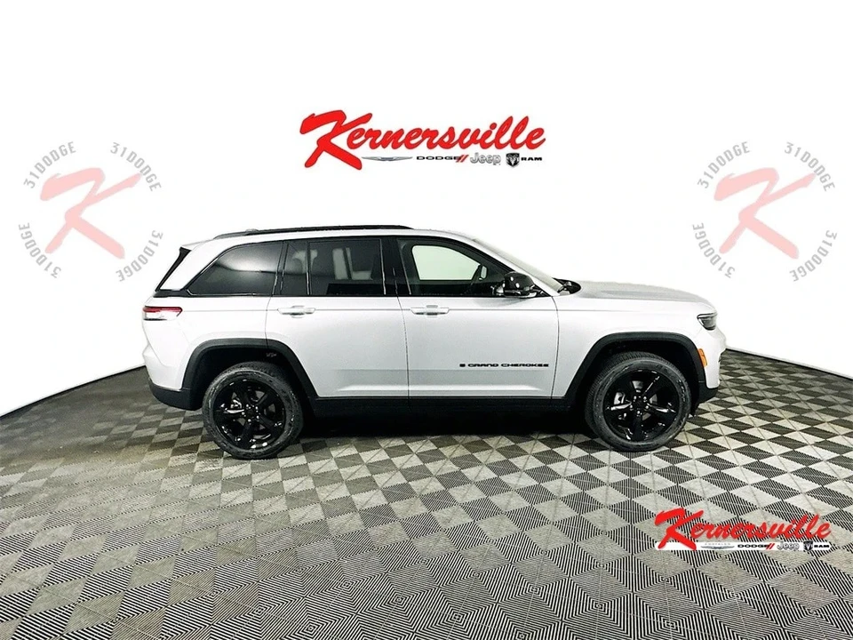 2025 Jeep WL Grand Cherokee - Image 8 of 12