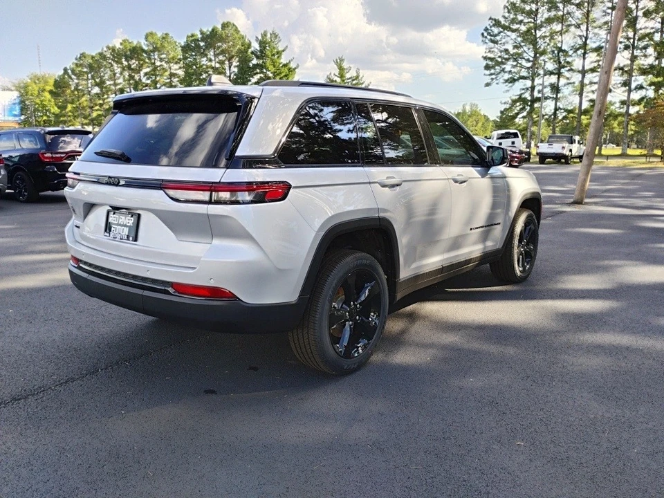 2025 Jeep WL Grand Cherokee - Image 5 of 12
