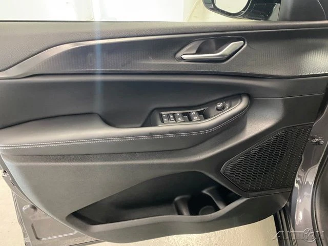 2025 Jeep WL Grand Cherokee - Image 11 of 12