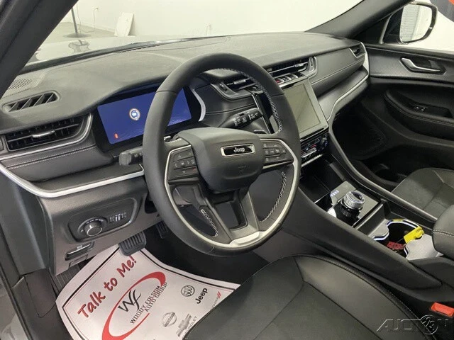2025 Jeep WL Grand Cherokee - Image 12 of 12