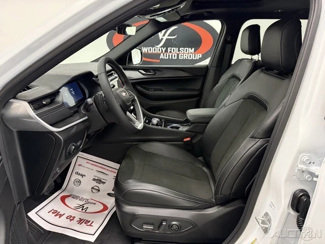 2025 Jeep WL Grand Cherokee - Image 9 of 12