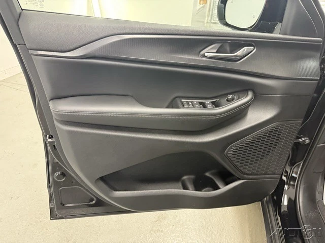 2025 Jeep WL Grand Cherokee - Image 12 of 12