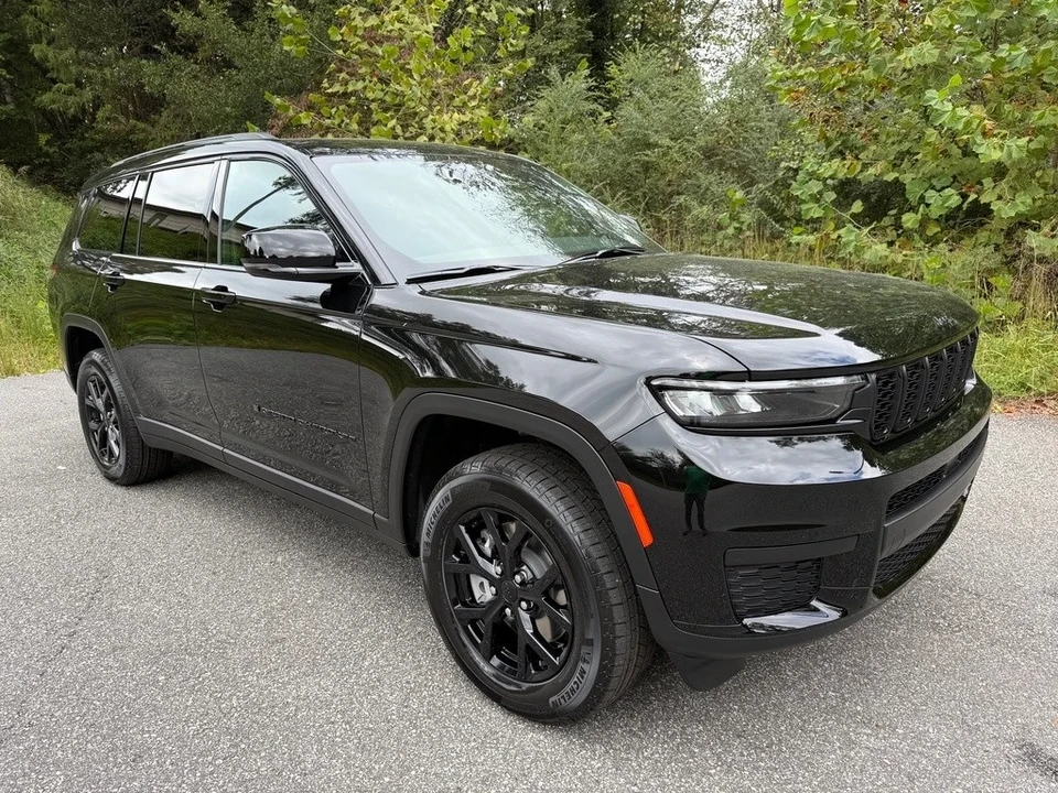 2025 Jeep WL Grand Cherokee - Image 5 of 12