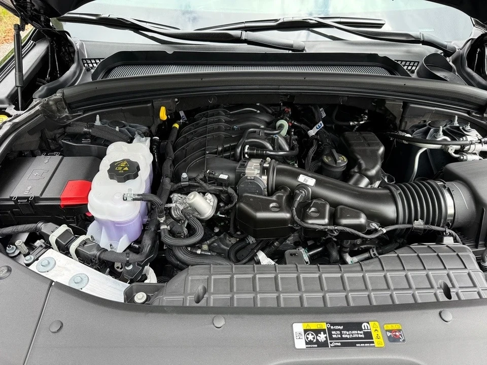 2025 Jeep WL Grand Cherokee - Image 10 of 12
