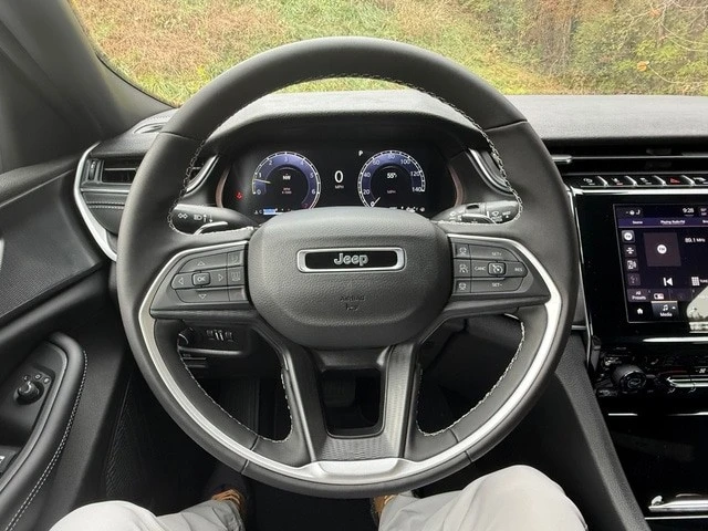 2025 Jeep WL Grand Cherokee - Image 17 of 21