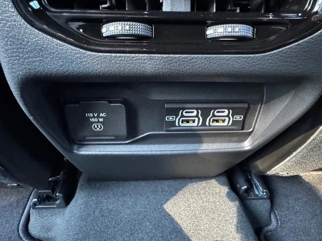 2025 Jeep WL Grand Cherokee - Image 16 of 21
