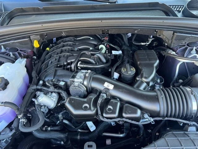 2025 Jeep WL Grand Cherokee - Image 10 of 21