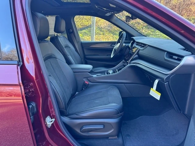 2025 Jeep WL Grand Cherokee - Image 20 of 21