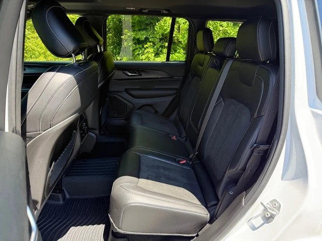 2025 Jeep WL Grand Cherokee - Image 14 of 31