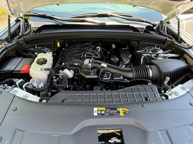 2025 Jeep WL Grand Cherokee - Image 9 of 31