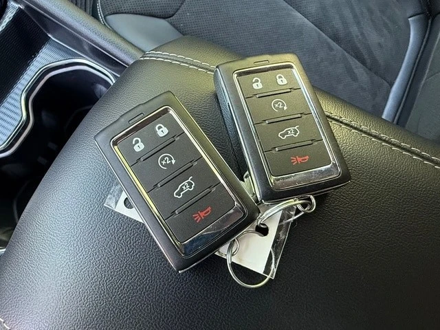 2025 Jeep WL Grand Cherokee - Image 30 of 31