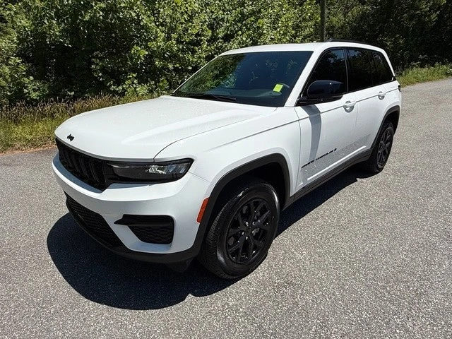 2025 Jeep WL Grand Cherokee - Image 2 of 31