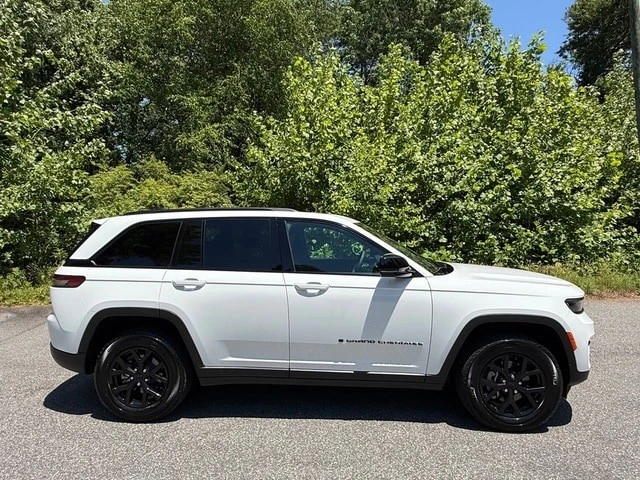 2025 Jeep WL Grand Cherokee - Image 5 of 31