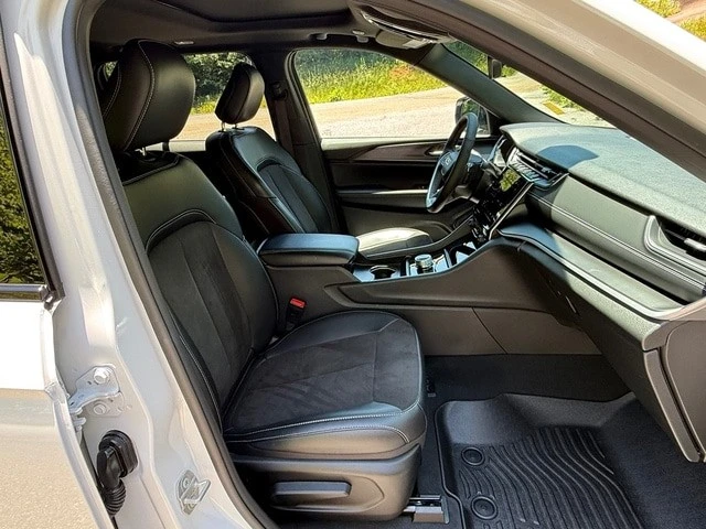 2025 Jeep WL Grand Cherokee - Image 18 of 31