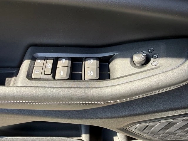 2025 Jeep WL Grand Cherokee - Image 13 of 21