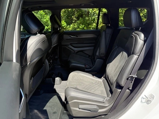 2025 Jeep WL Grand Cherokee - Image 14 of 31