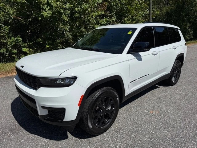 2025 Jeep WL Grand Cherokee - Image 2 of 31