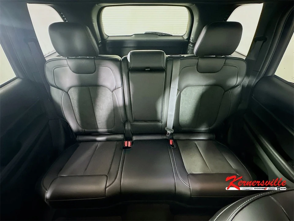 2025 Jeep WL Grand Cherokee - Image 10 of 12