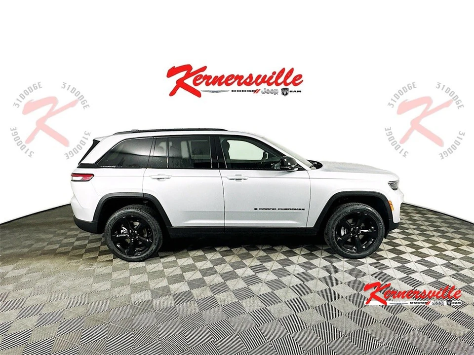 2025 Jeep WL Grand Cherokee - Image 8 of 12