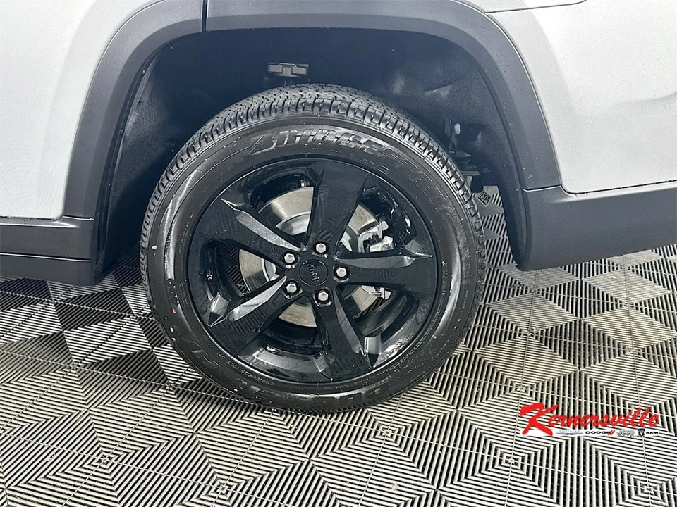 2025 Jeep KL Cherokee - Image 17 of 21