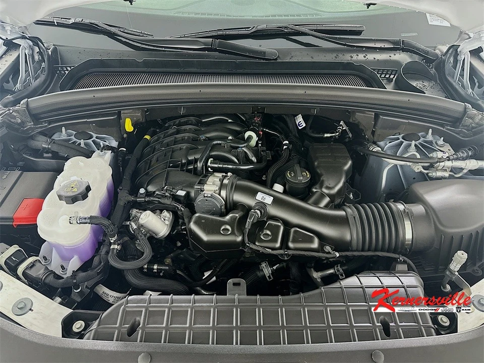 2025 Jeep WL Grand Cherokee - Image 17 of 21