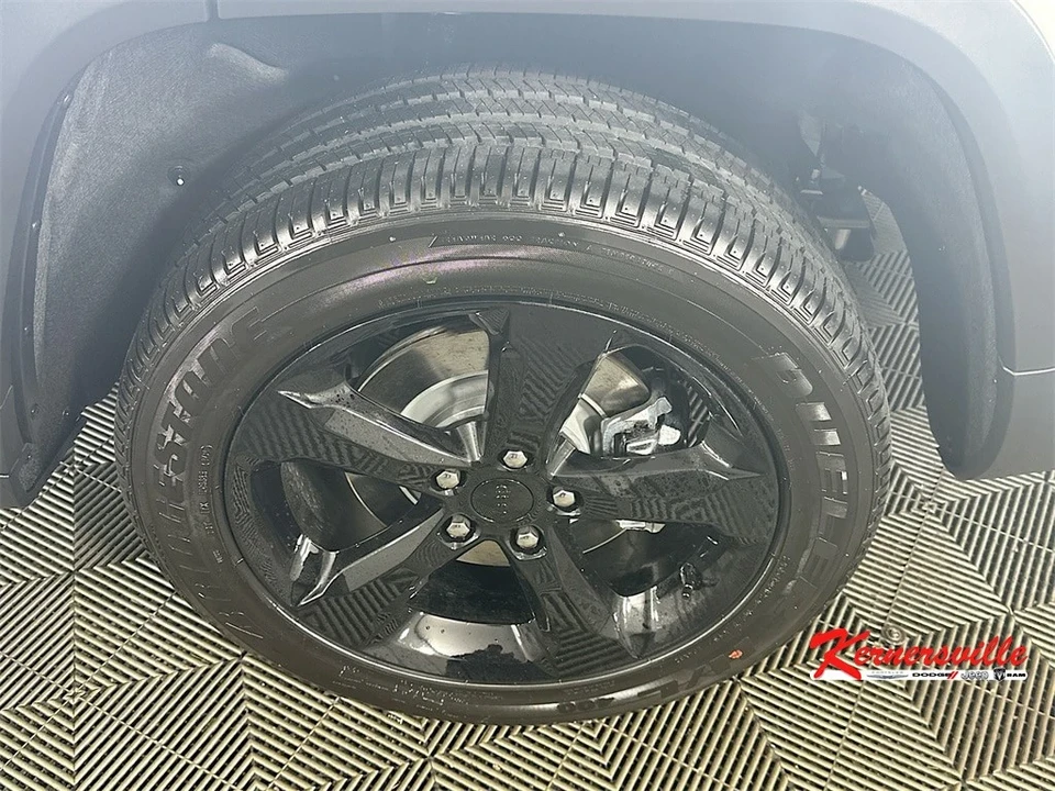 2025 Jeep WL Grand Cherokee - Image 16 of 21