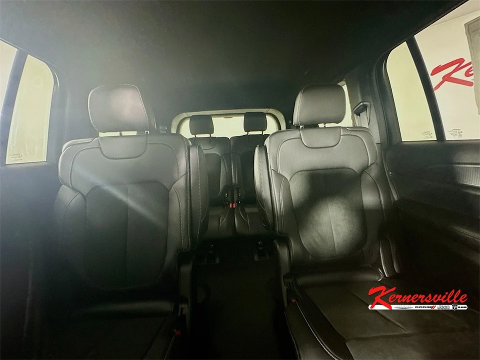 2025 Jeep WL Grand Cherokee - Image 10 of 12