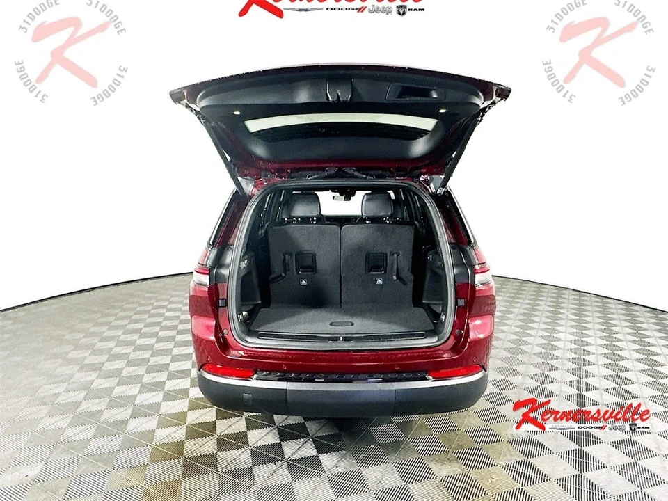 2025 Jeep WL Grand Cherokee - Image 16 of 21