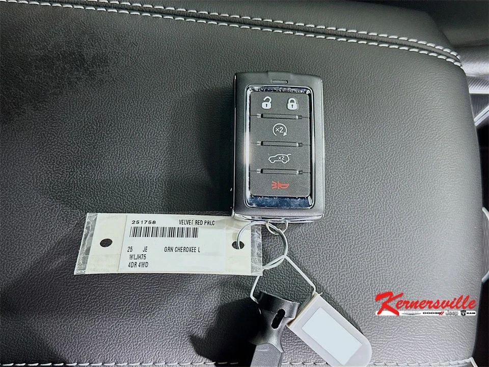 2025 Jeep WL Grand Cherokee - Image 20 of 21