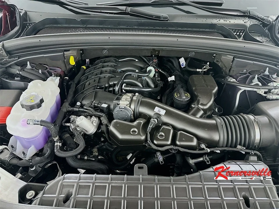 2025 Jeep KL Cherokee - Image 18 of 21