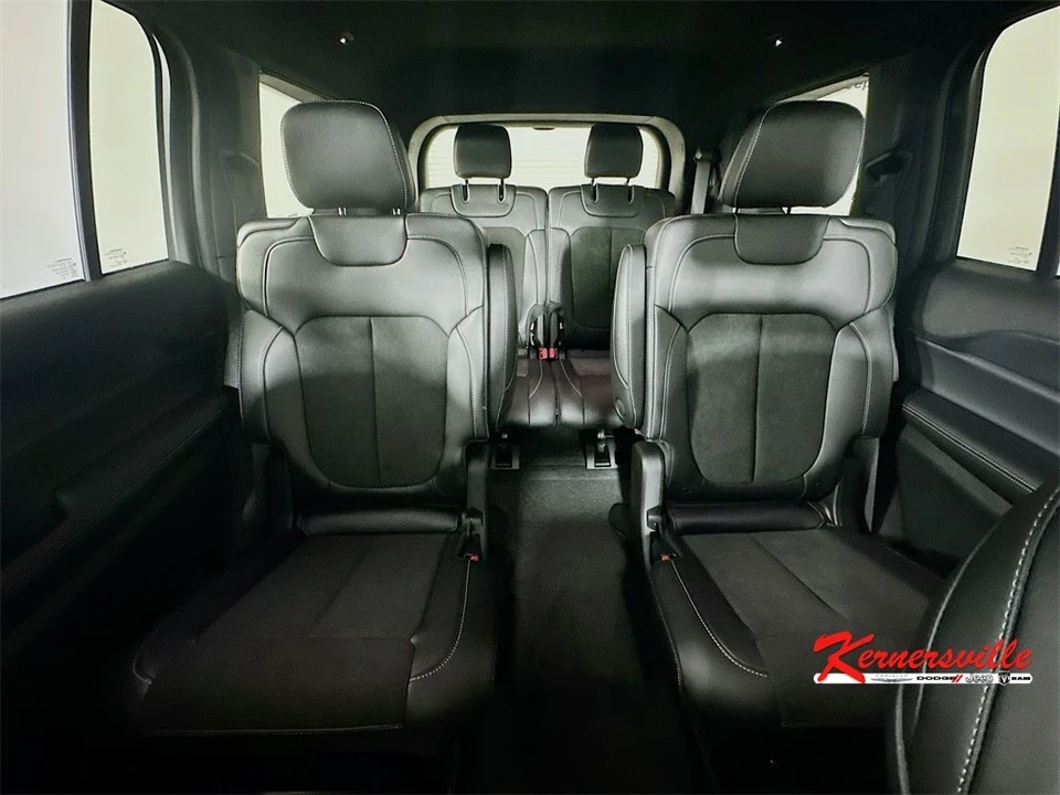 2025 Jeep KL Cherokee - Image 10 of 21