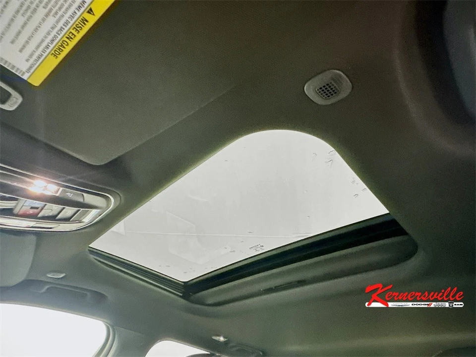 2025 Jeep KL Cherokee - Image 14 of 21