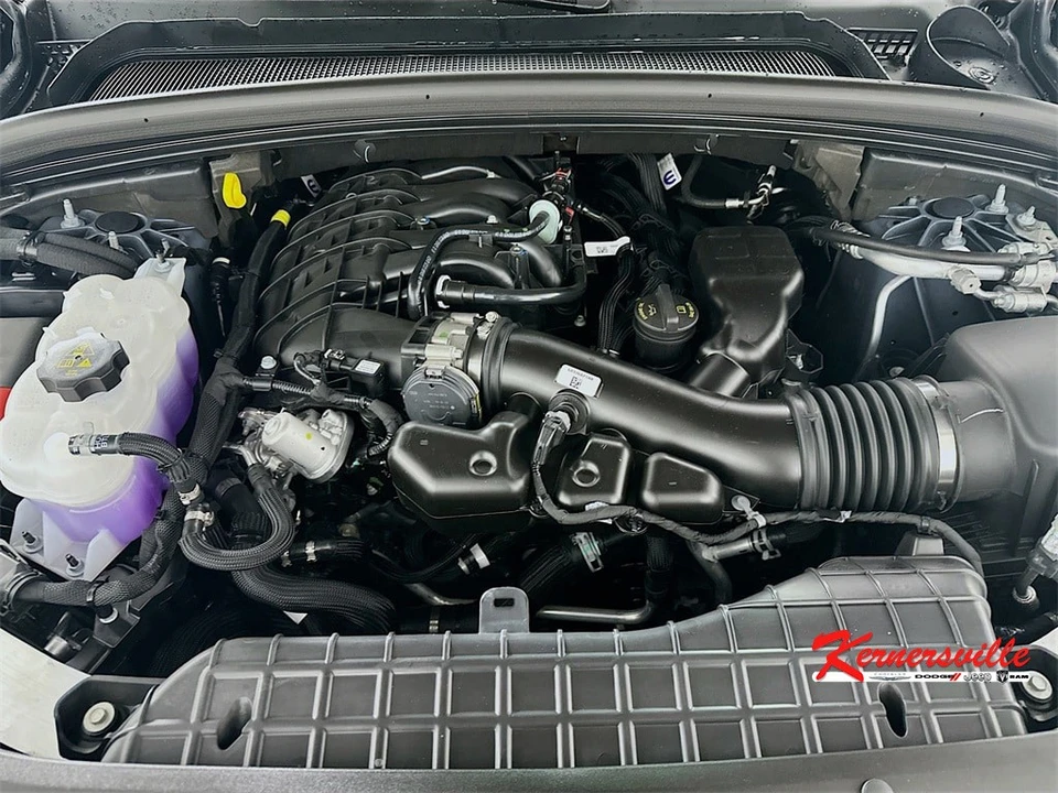 2025 Jeep KL Cherokee - Image 18 of 21